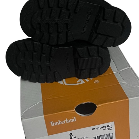 Timberland Kids Classic Black Boots - Picture 2 of 3